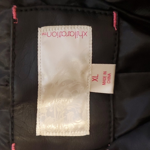 Jacket - Picture 2 of 3